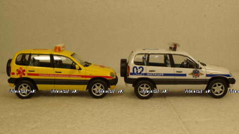 Ваз-2123 Нива Милиция + Ваз-2123 Нива Медицинская (набор 2шт.),Chevrolet Niva Cararama 1:43
