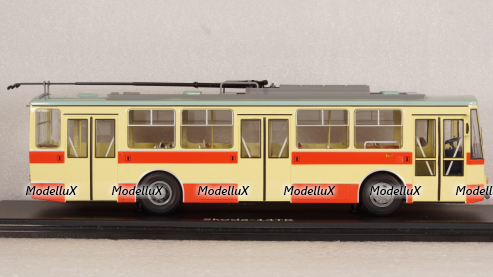 Троллейбус Skoda-14TR красно-бежевый, SSM4042, SSM 1:43 Уценка!