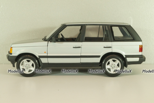 Range Rover 4.6 HSE (P38) 1994, silver, 087454, Auto Art 1:18 Уценка!