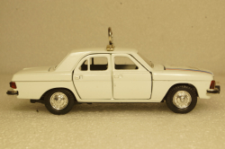 Газ-3102 Волга, С днем свадьбы, Агат 1:43