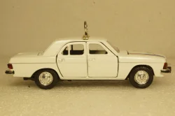 Газ-3102 Волга, С днем свадьбы, Агат 1:43
