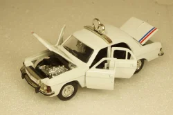 Газ-3102 Волга, С днем свадьбы, Агат 1:43