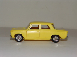 Fiat 1500 желтый