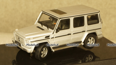 Mercedes V114 lang black 1969, MX41302-241, Matrix 1:43