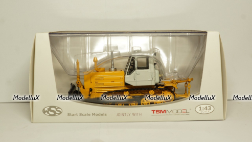 Трактор Т 150Д гусеничный с отвалом, SSM8015 1:43