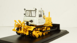 Трактор Т 150Д гусеничный с отвалом, SSM8015 1:43