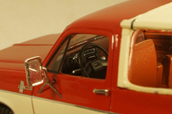 Chevrolet Blazer K5 Open Top red/white 1973-1978, GIM070B, GIM 1:43