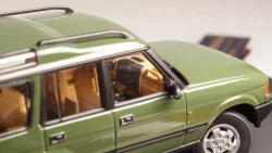 Land Rover Discovery Green, ALM410401, Almost Real 1:43