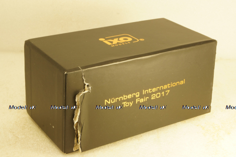 Mercedes SLS AMG ToyFair Nürnberg 2017, silver, IXO 1:43