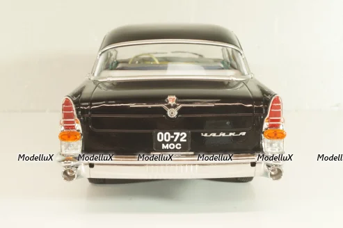 Газ-13 Чайка 1959 black, T9-1800250, Triple9 1:18