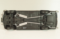 Газ-13 Чайка 1959 black, T9-1800250, Triple9 1:18