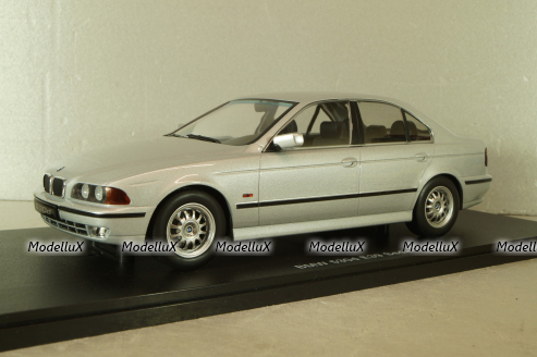 BMW 530d (E39) Sedan 1997, silver, 181051, KK-Scale 1:18 Уценка!