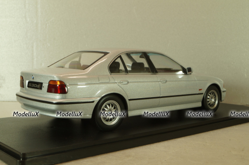 BMW 530d (E39) Sedan 1997, silver, 181051, KK-Scale 1:18 Уценка!