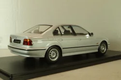 BMW 530d (E39) Sedan 1997, silver, 181051, KK-Scale 1:18 Уценка!