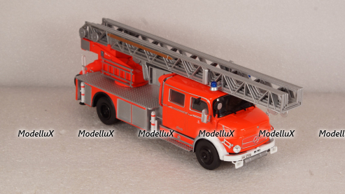Mercedes L1519 DLK30 Metz Fire Engine Scala Germany Altaya  1:43