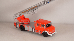 MERCEDES BENZ L 1519 DLK30 METZ Germania - 1966, Pompieri Italy collection #14 1:43