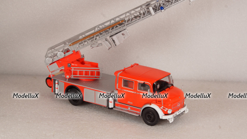 MERCEDES BENZ L 1519 DLK30 METZ Germania - 1966, Pompieri Italy collection #14 1:43