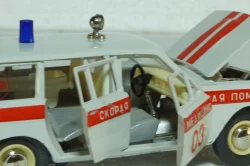 Газ-2402 Волга, А24, Скорая медицинская помощь, Тантал/Радон 1:43