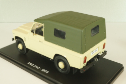 ARO 240 4x4 1978, beige/green, Hachette 1:24