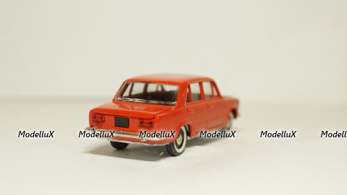 Volkswagen Golf 7 Variant, Spark 1:43