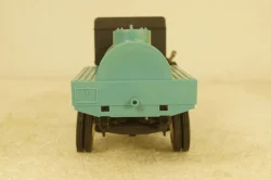 Амо Ф-15 с цистерной, 2001г., Арек 1:43