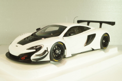 McLaren 650S GT3 2017 white/black, 81640, AutoArt 1:18