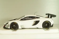 McLaren 650S GT3 2017 white/black, 81640, AutoArt 1:18