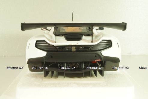McLaren 650S GT3 2017 white/black, 81640, AutoArt 1:18
