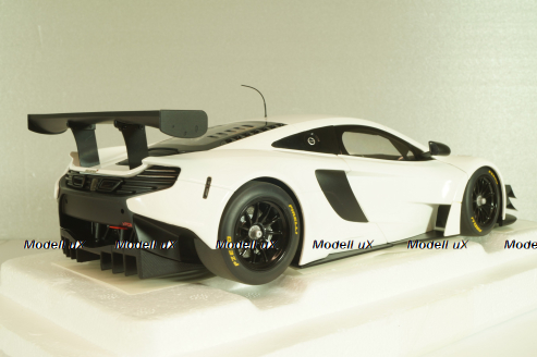 McLaren 650S GT3 2017 white/black, 81640, AutoArt 1:18