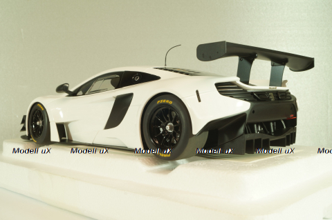 McLaren 650S GT3 2017 white/black, 81640, AutoArt 1:18