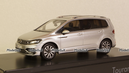 Volkswagen Touran R-Line, Spark 1:43