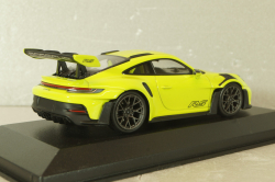 Porsche 911 (992) GT3 RS 2023,  green, with black wheells,, 410062111, Minichamps 1:43  