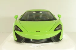 McLaren 570S Coupe 2016 lightgreen, 76042, AutoArt 1:18