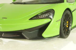 McLaren 570S Coupe 2016 lightgreen, 76042, AutoArt 1:18