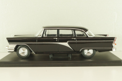 Газ-13 Чайка, черная, WB124080, WhiteBox 1:24 Уценка!