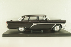 Газ-13 Чайка, черная, WB124080, WhiteBox 1:24 Уценка!