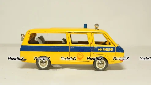 Москвич-427, зеленый, январь 89г.,  Тантал/Радон  1:43