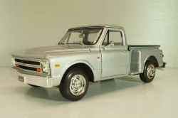 Chevrolet C10 Stepside (pickup) 1968, silver, AW324, Autoworld 1:18