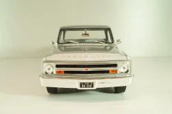 Chevrolet C10 Stepside (pickup) 1968, silver, AW324, Autoworld 1:18