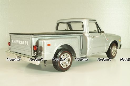 Chevrolet C10 Stepside (pickup) 1968, silver, AW324, Autoworld 1:18