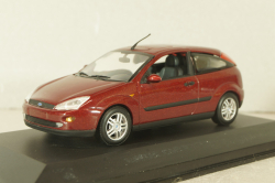 Ford Focus  Fastback (MK1) 3-doors 1998, red, Minichamps 1:43