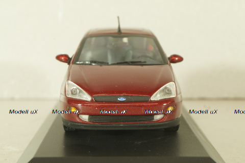 Ford Focus  Fastback (MK1) 3-doors 1998, red, Minichamps 1:43