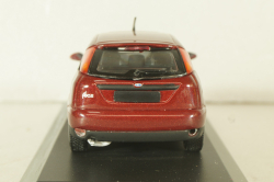 Ford Focus  Fastback (MK1) 3-doors 1998, red, Minichamps 1:43