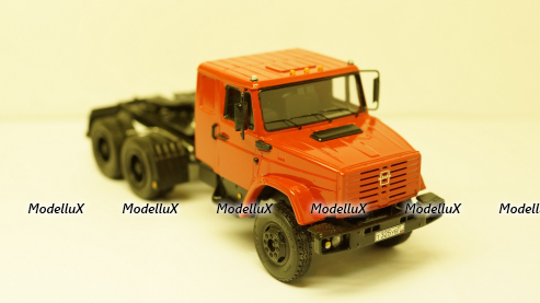 Зил 13305 тягач 1993г. красный, Skifavto 1:43