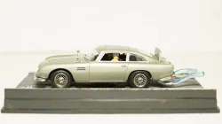 Ford Capri 1700 GT 1970 red/black, CLC258, IXO 1:43