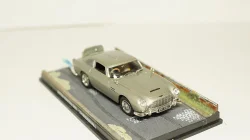 Ford Capri 1700 GT 1970 red/black, CLC258, IXO 1:43