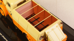 Газ-63 КДМ-2 универсальная уборочная машина, TruckTyr 1:43