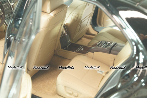 Cadillac SLS Seville 2006, CSLS001, Dealer Edition 1:18