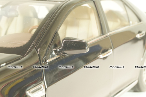 Cadillac SLS Seville 2006, CSLS001, Dealer Edition 1:18