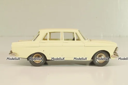Москвич-408 А1, кремовый, капот 2 зажима, Тантал/Радон 1:43